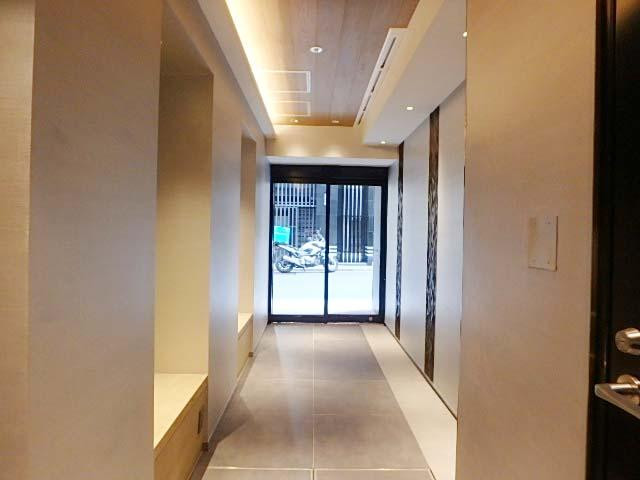 ＧＩＮＺＡ　ＥＡＳＴ　ＳＱＵＡＲＥ　ホール③