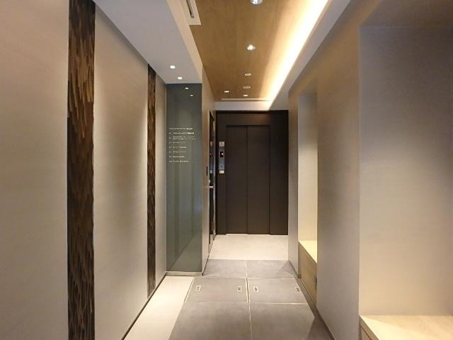 ＧＩＮＺＡ　ＥＡＳＴ　ＳＱＵＡＲＥ　ホール①