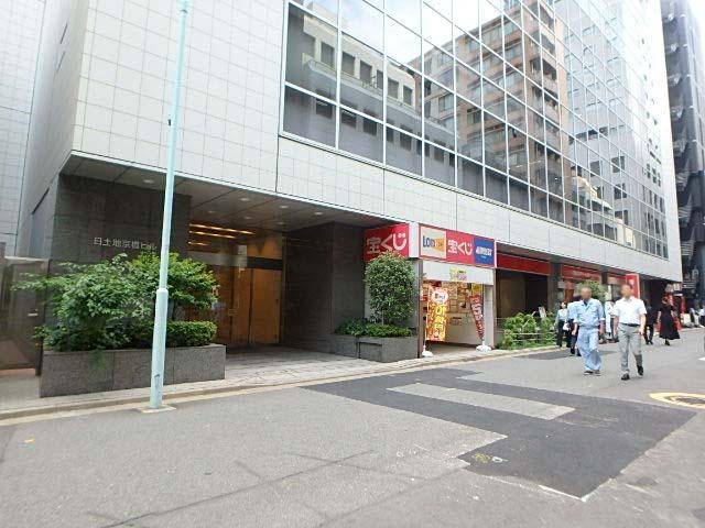 日土地京橋ビルエントランス①
