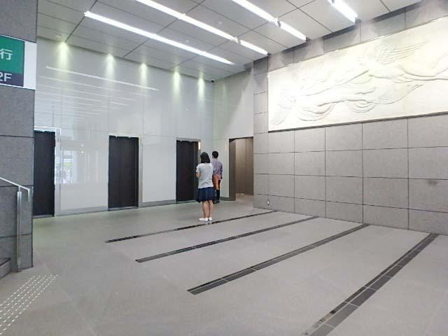 八重洲口大栄ビルホール①
