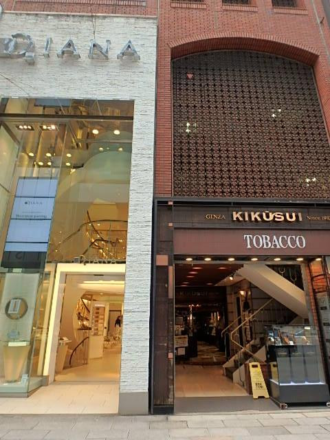 菊水・ダイアナ共同ビルエントランス②