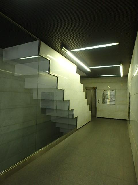 第２１中央ビルホール①