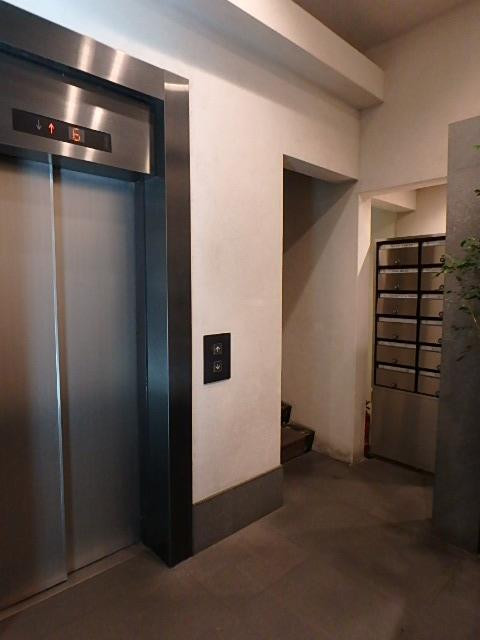 ホール②