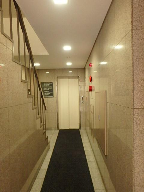 新太炉ビルホール①