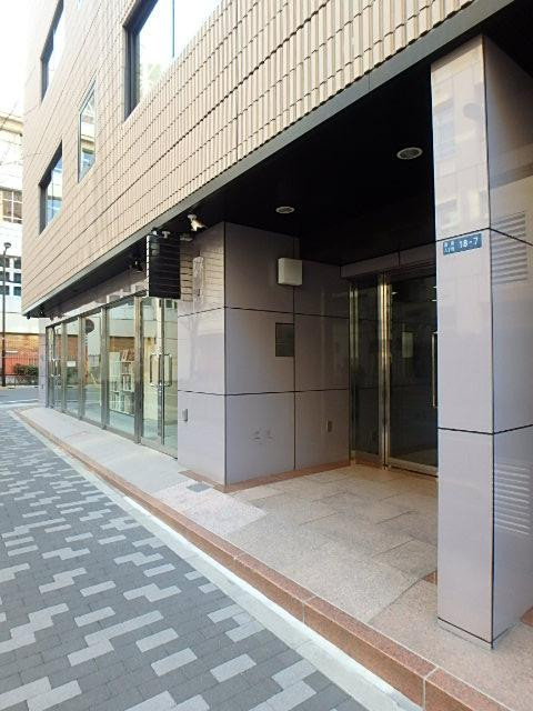 銀座エイワビルエントランス②