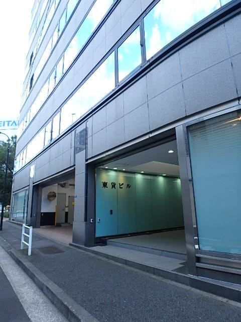 東貨ビルエントランス①