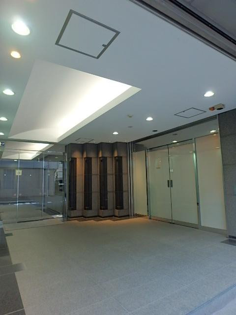 東貨ビルエントランス②