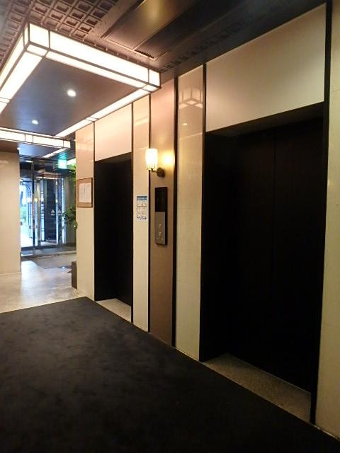 ホール④