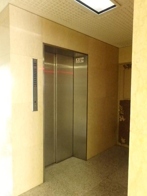 銀友ビルホール②