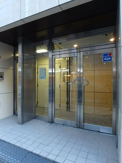 銀座ビルエントランス②