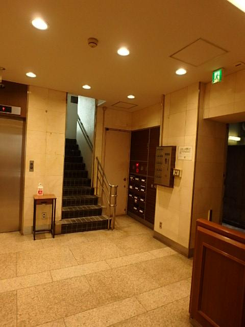 ホール③
