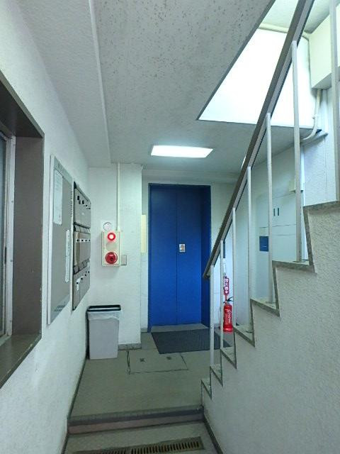 ホール②