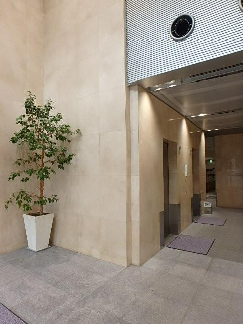 ホール①