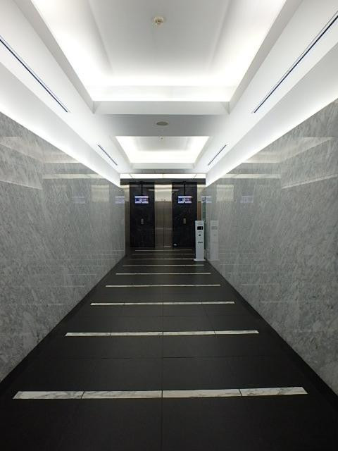 ホール①