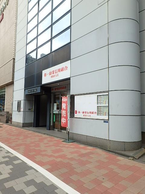 銀座石井ビルエントランス①