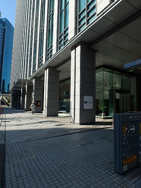 銀座三井ビルディングエントランス①