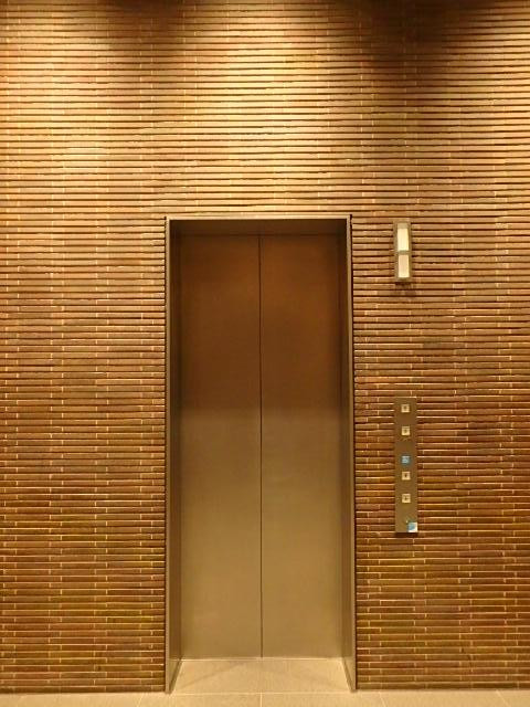 ホール③