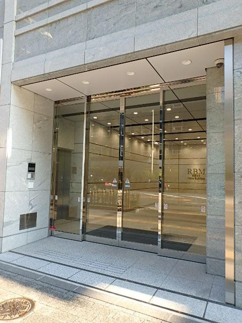ＲＢＭ銀座ビルエントランス②