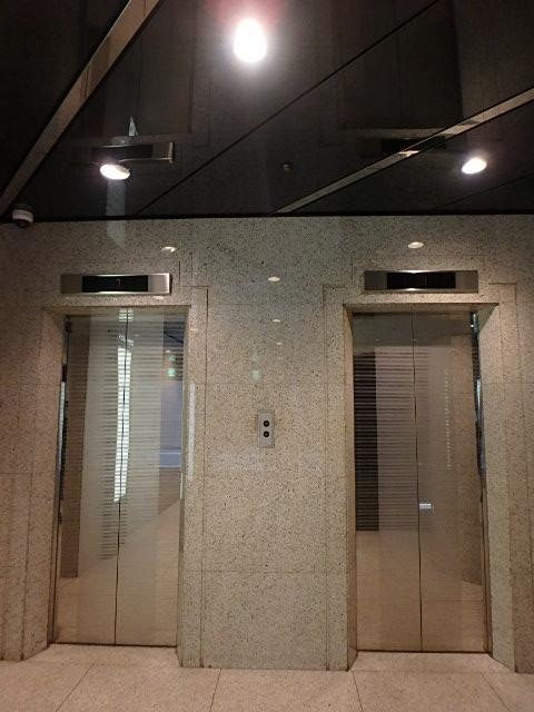 ホール③