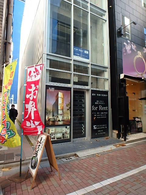 銀座ウェストビルエントランス②