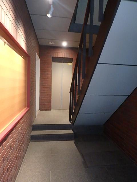 アートビルホール①