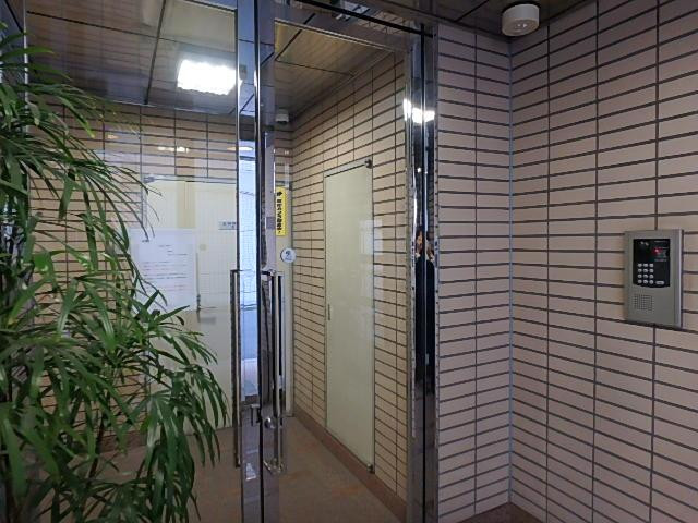 ナックスビルエントランス③
