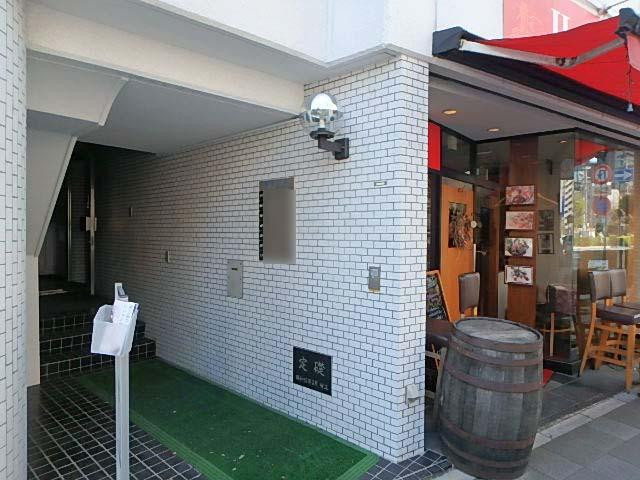 ＮＳビルエントランス①