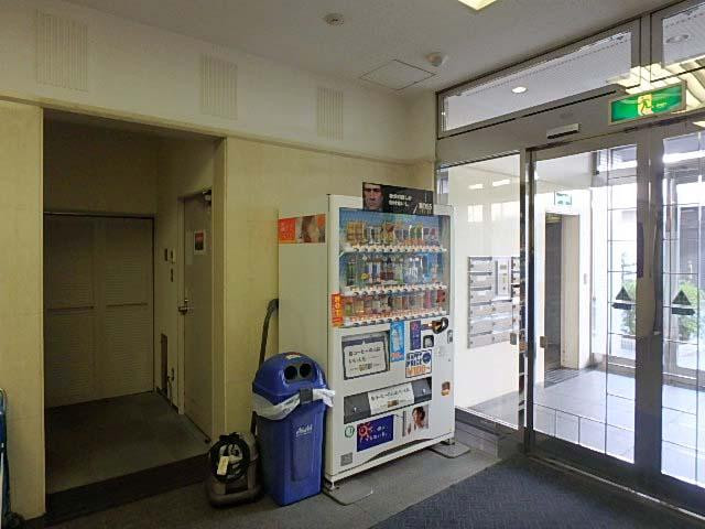 ホール④