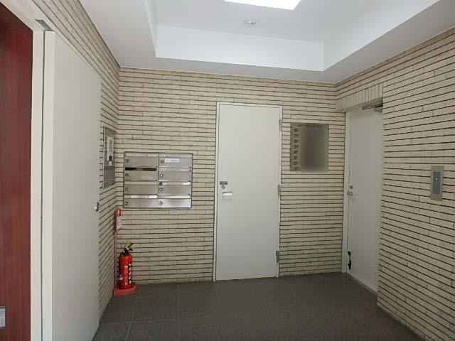 Ｅビルホール①