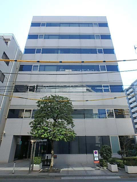 馬事畜産会館外観①(メイン)