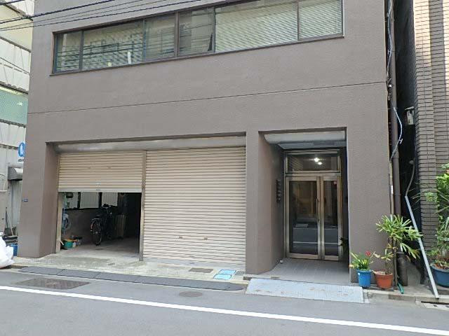 エントランス①