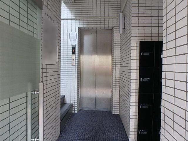 ホール①