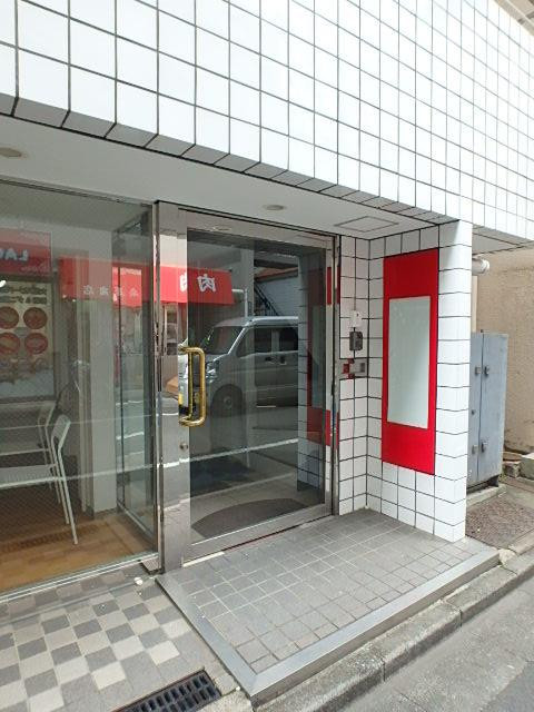 ＤＣＣビルエントランス①