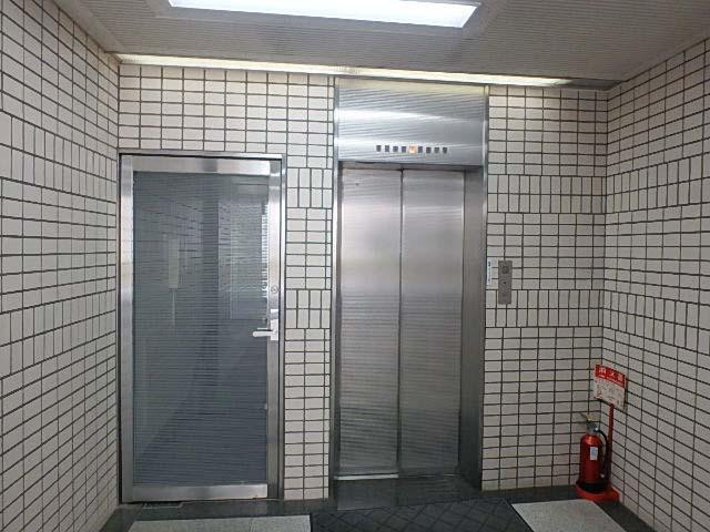 ホール①