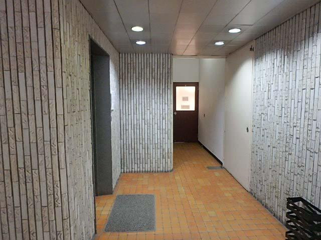 ホール①