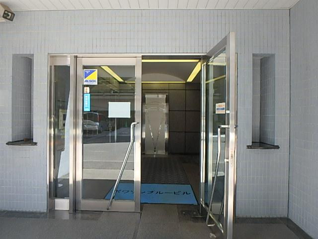 ポワソンブルービルエントランス②