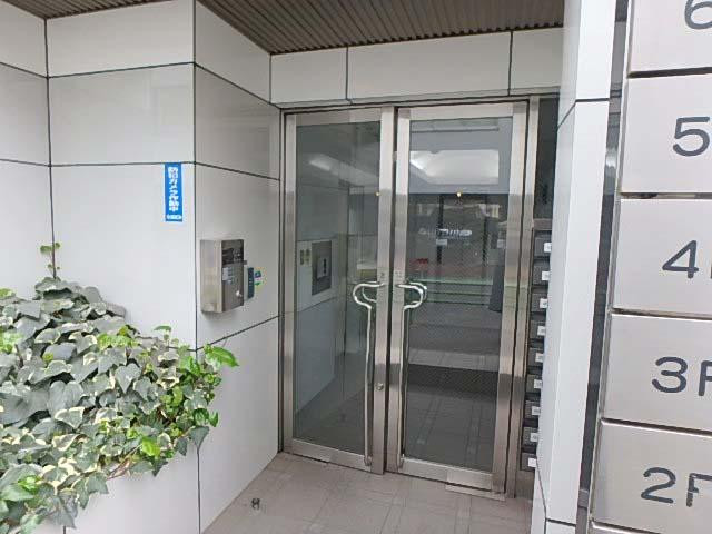 築地小川ビルエントランス②