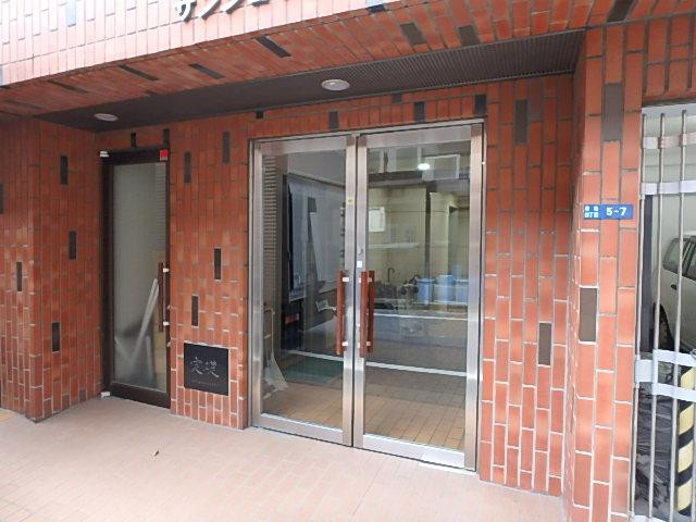 築地サンショウビルエントランス②