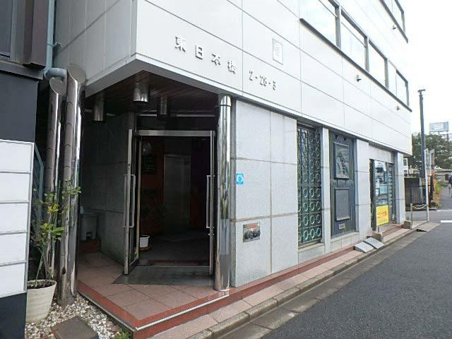 Ｎビルエントランス①