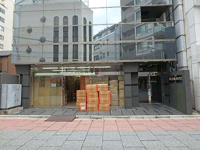 エントランス①