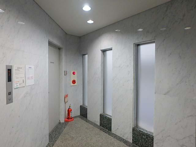 ホール③