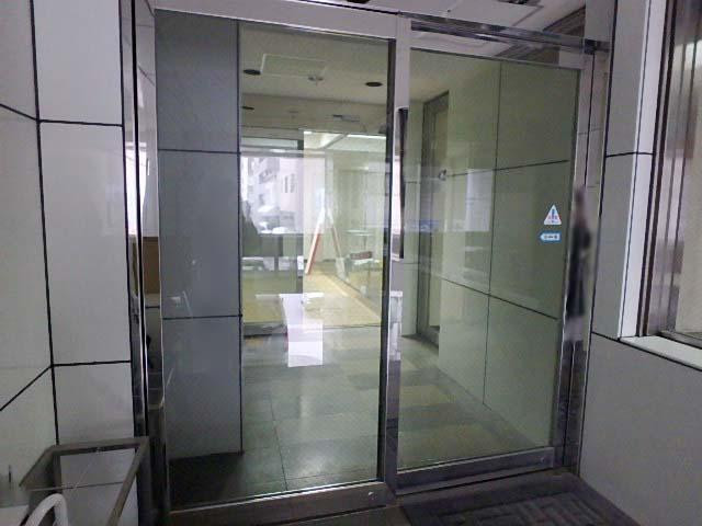 ＭＡＲＵＳＨＩＮビルエントランス④
