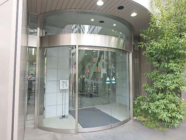 京王東日本橋第２ビルエントランス②