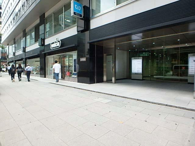 柳屋ビルエントランス①