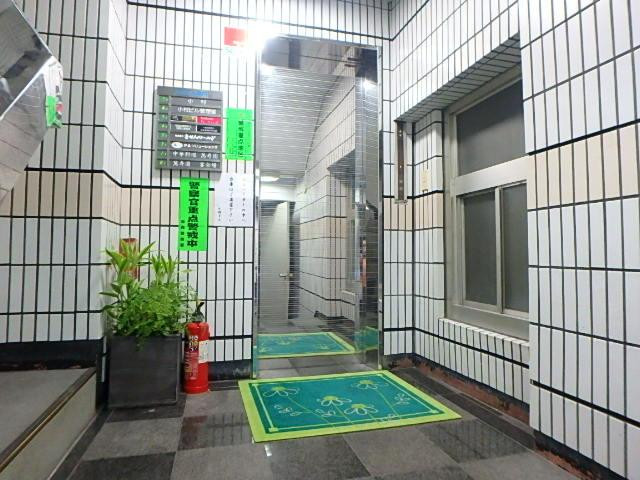 ホール②