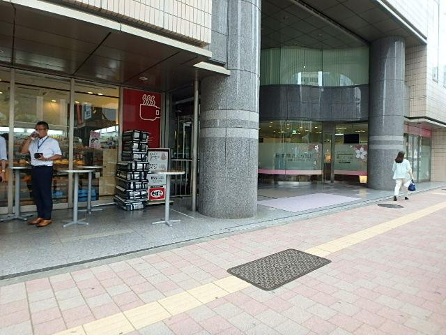 エントランス①