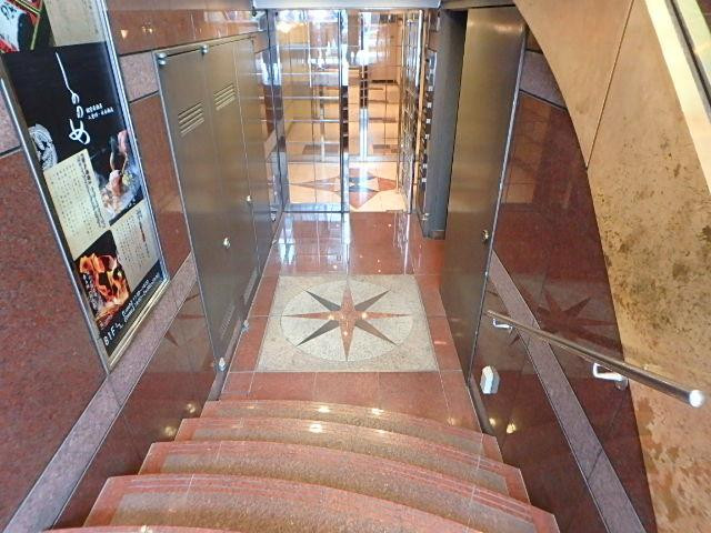 一東洋ビルエントランス③