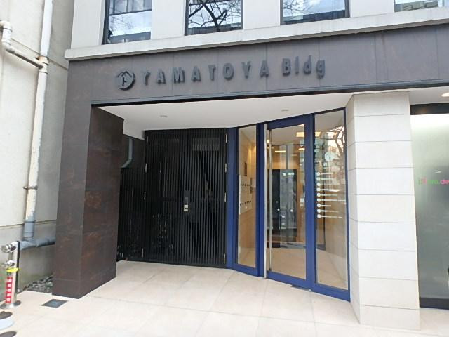 大和屋ビルエントランス①