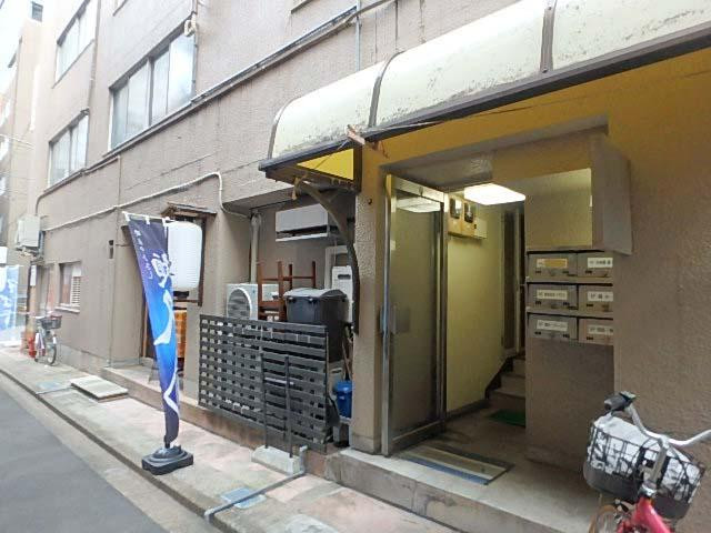 坂詰ビルエントランス①