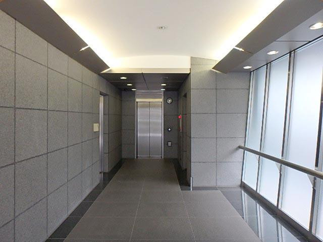 茅場町駅前ビルホール①